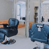 Beyond the Chair: The Power of a Clean Cut