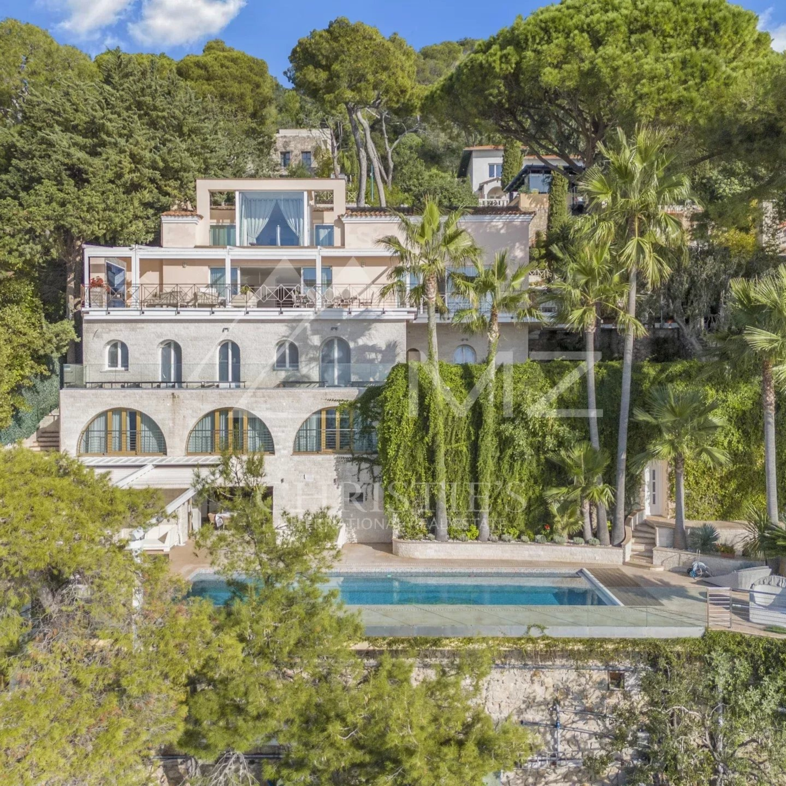 Living the Riviera Life