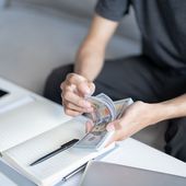 Future Secure: Smart Wealth & Insurance Conversations